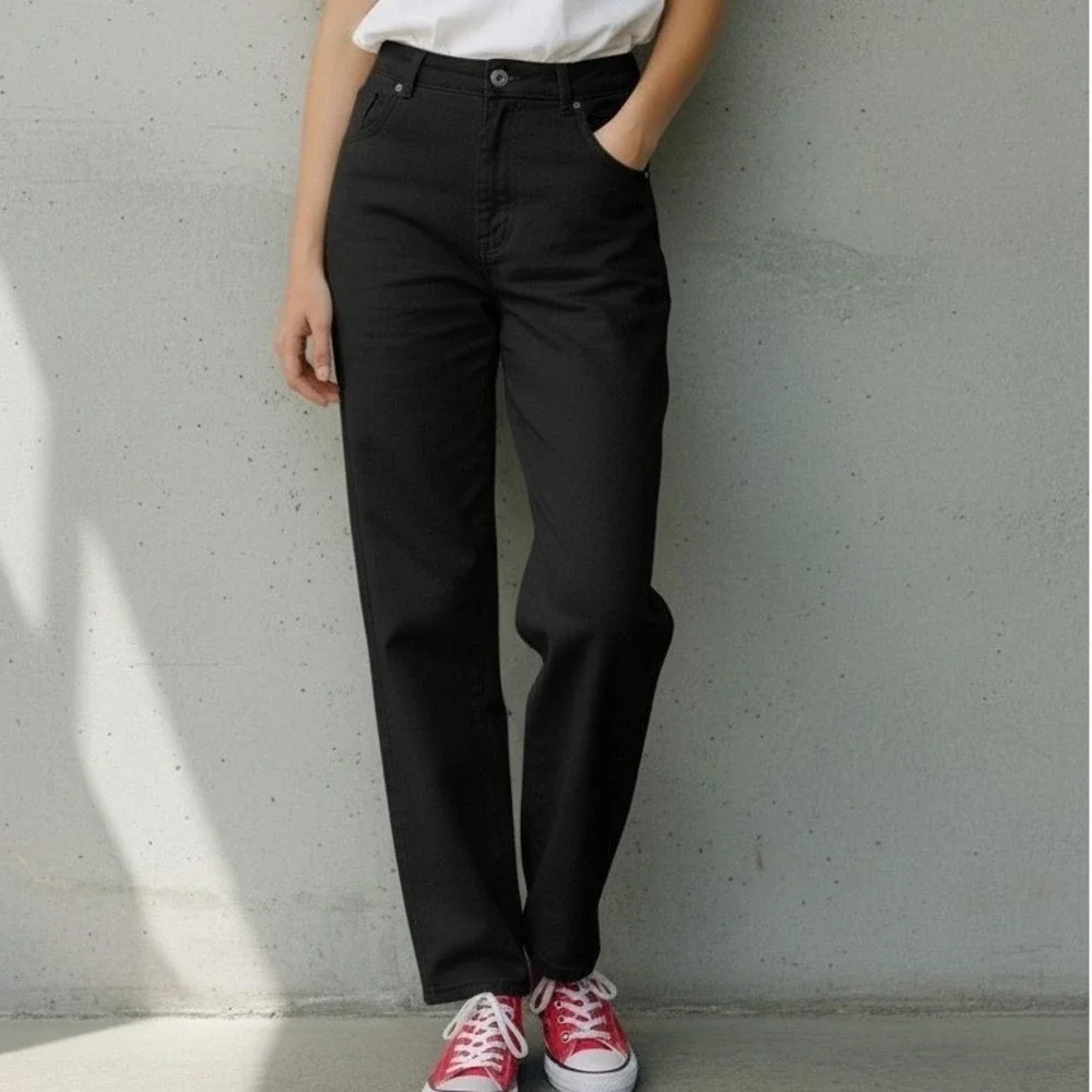 Chicos Black Straight Leg Jeans Womens Stretch‎ Denim Pants 5-Pocket Classic